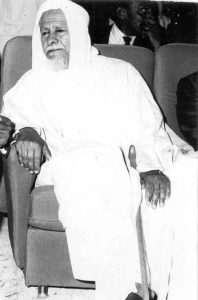 تشبهو ان لم تكونو مثلهم