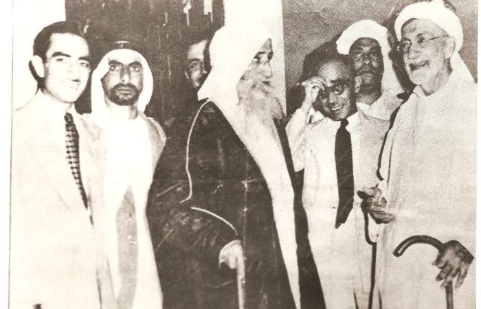 تشبهو ان لم تكونو مثلهم